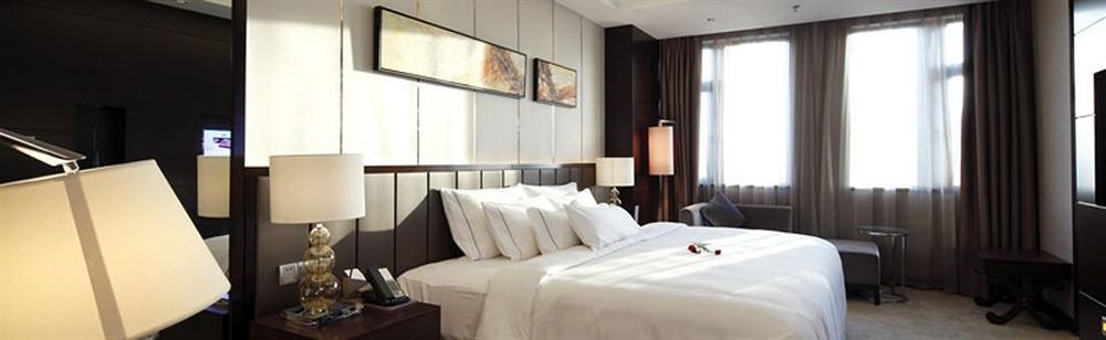 Riviera Hotel Ningbo Eksteriør billede